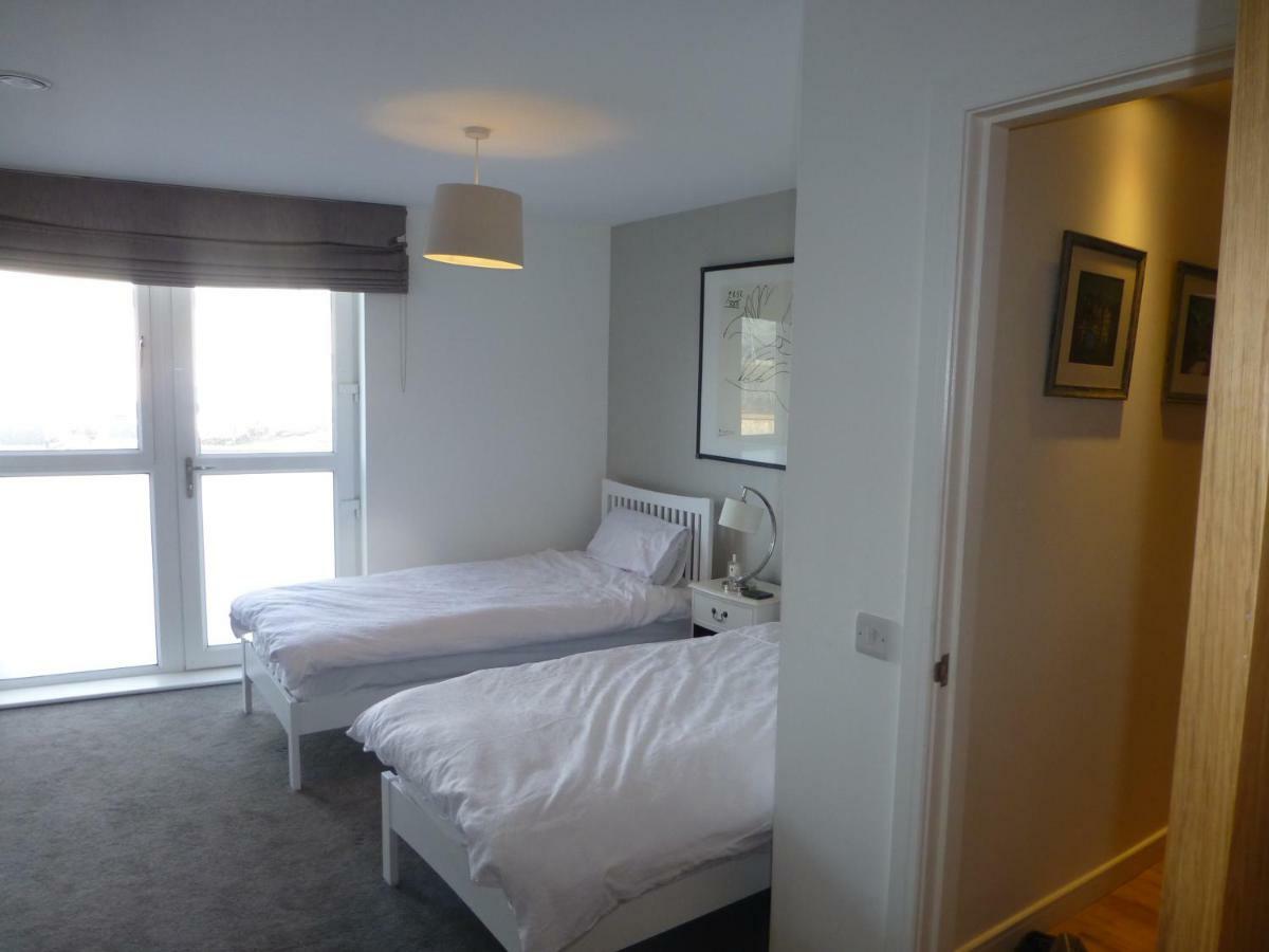 Apartment On The Beach Единбург Екстериор снимка